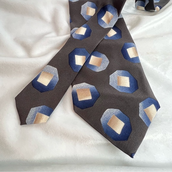 SAKS FIFTH AVENUE Mens Tie 100% Silk Blue Gray Circle Square Pattern - Picture 3 of 8
